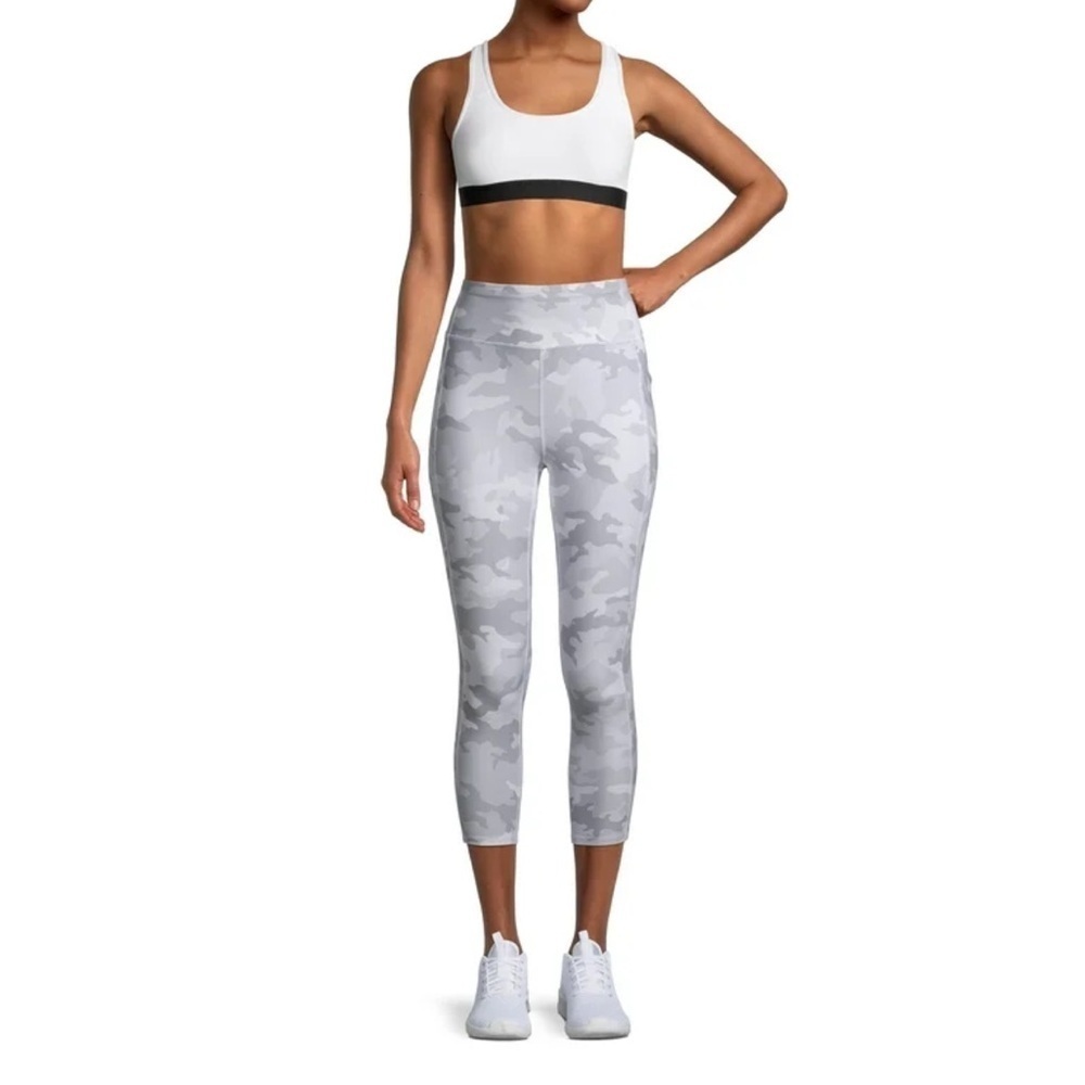 RBX Camouflage performance Capri Yoga Leggings size medium gray white inseam 21”